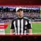 foto de un referee analizando las nuevas reglas en la NFL desde la cancha